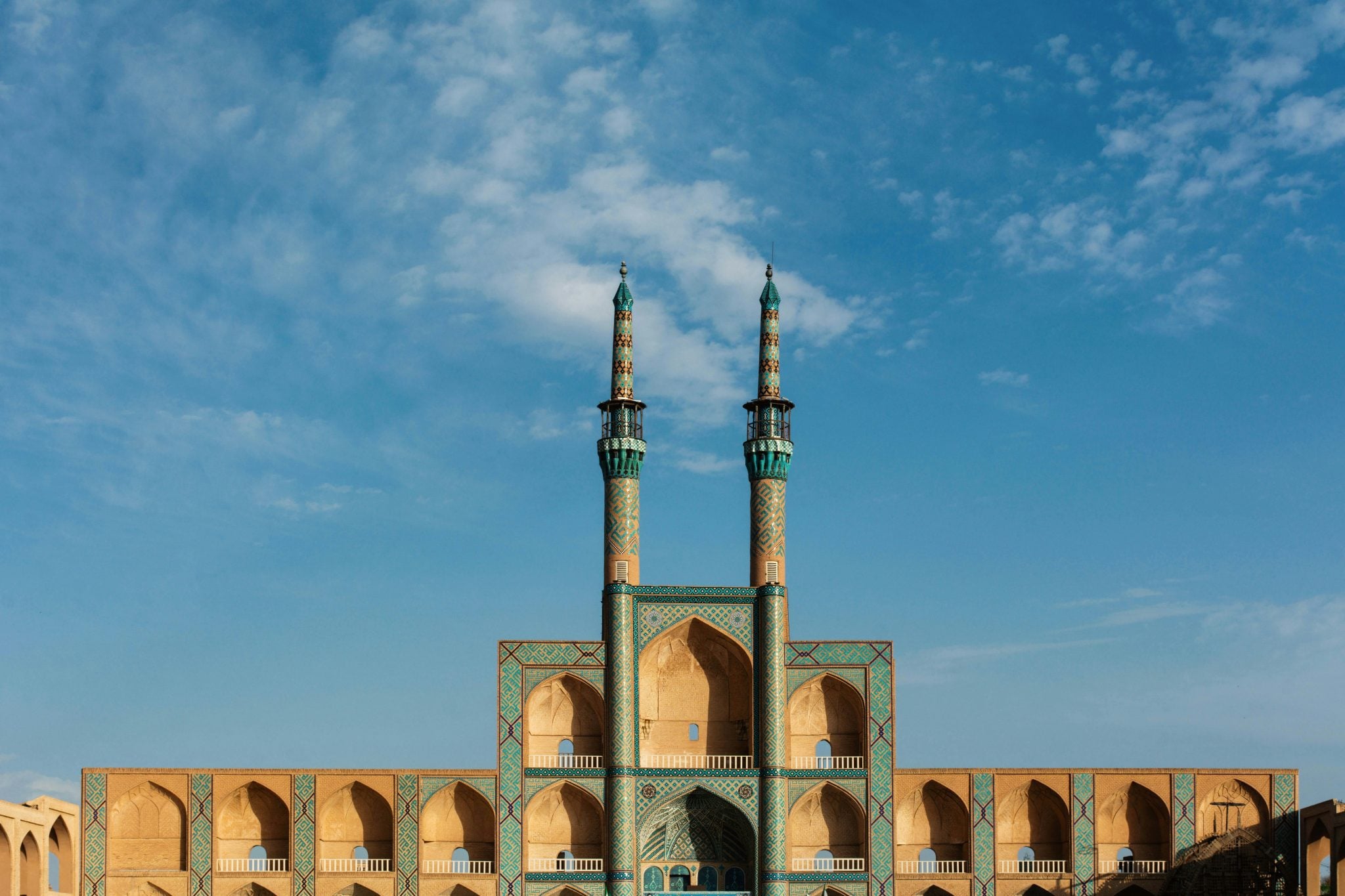 From the Mosque to the Church in Iran - Radical, image size:2048x1365